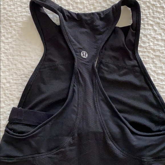 Lululemon size 6 black tank - Picture 3 of 4